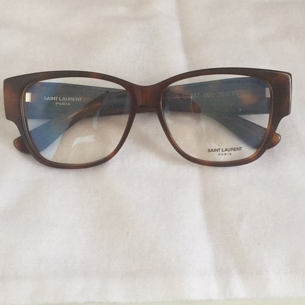 YSL sunglasses 🔥🔥
